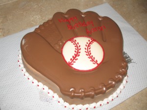 Baseball Birthday Cake on Birthday Cakes   Marianne S Cakes